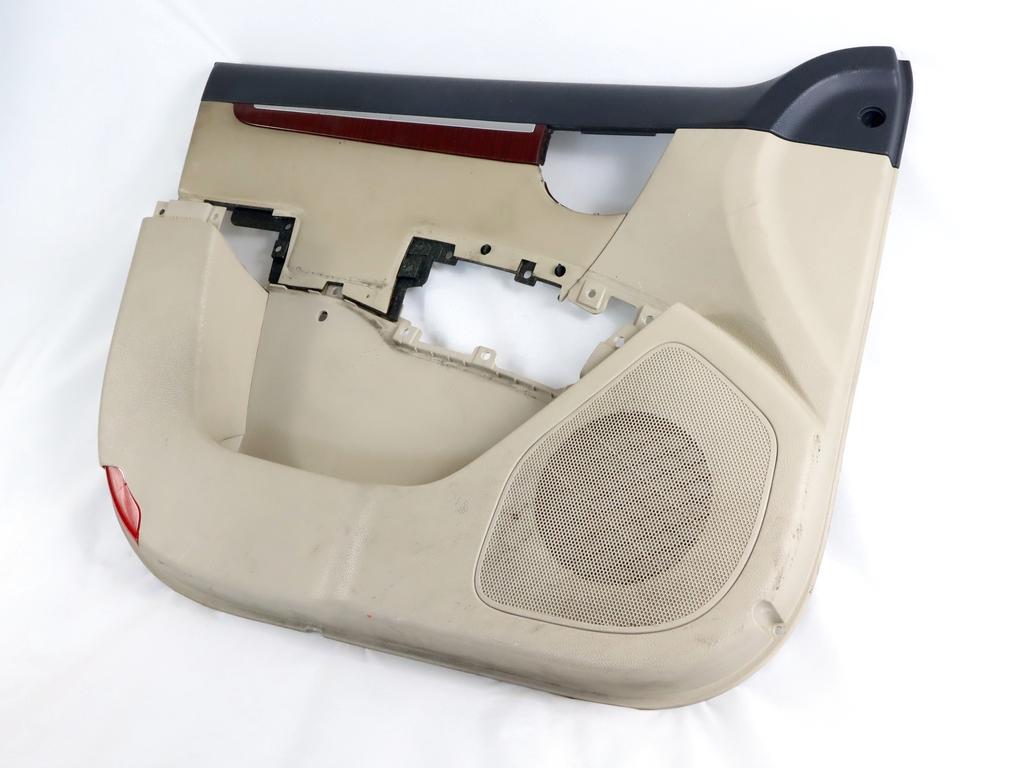 82310-2B000 PANNELLO INTERNO PORTA ANTERIORE SINISTRA CON RIVESTIMENTO IN PELLE HYUNDAI SANTAFE 2.2 D 4X4 114KW 5M 5P (2007) RICAMBIO USATO 