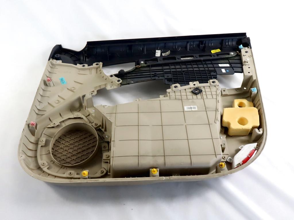 82310-2B000 PANNELLO INTERNO PORTA ANTERIORE SINISTRA CON RIVESTIMENTO IN PELLE HYUNDAI SANTAFE 2.2 D 4X4 114KW 5M 5P (2007) RICAMBIO USATO 