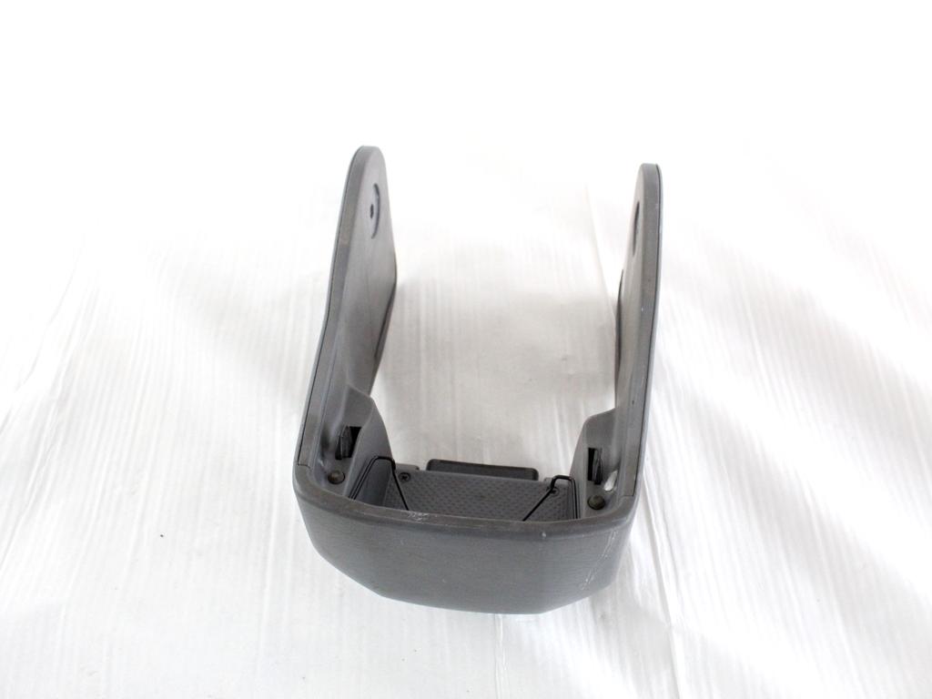5563042010B0 RIVESTIMENTO TUNNEL CENTRALE POSTERIORE TOYOTA RAV4 2.0 D 4X4 85KW 5M 5P (2003) RICAMBIO USATO 