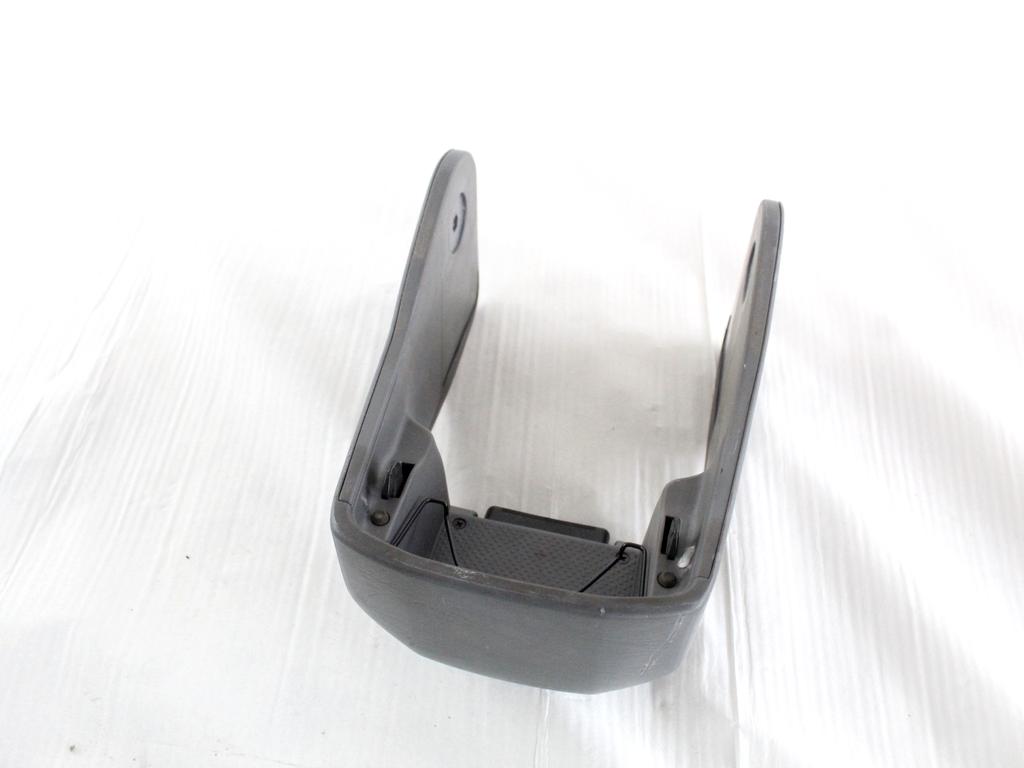 5563042010B0 RIVESTIMENTO TUNNEL CENTRALE POSTERIORE TOYOTA RAV4 2.0 D 4X4 85KW 5M 5P (2003) RICAMBIO USATO 
