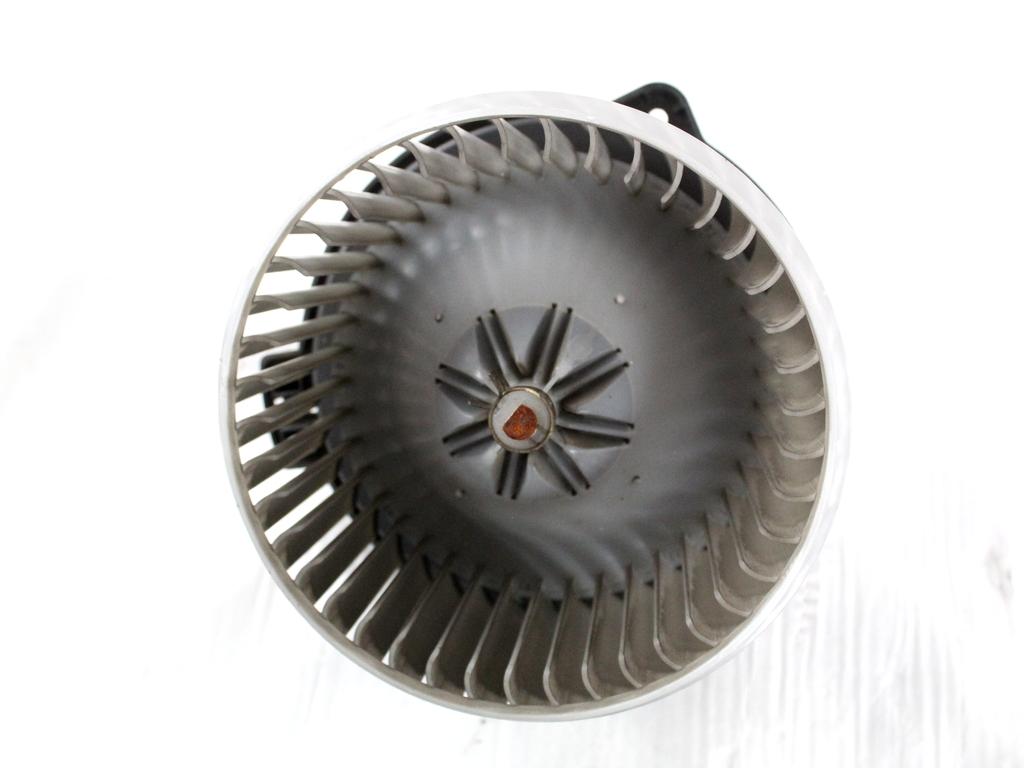 8710342040 MOTORINO VENTOLA VENTILAZIONE ABITACOLO TOYOTA RAV4 2.0 D 4X4 85KW 5M 5P (2003) RICAMBIO USATO 