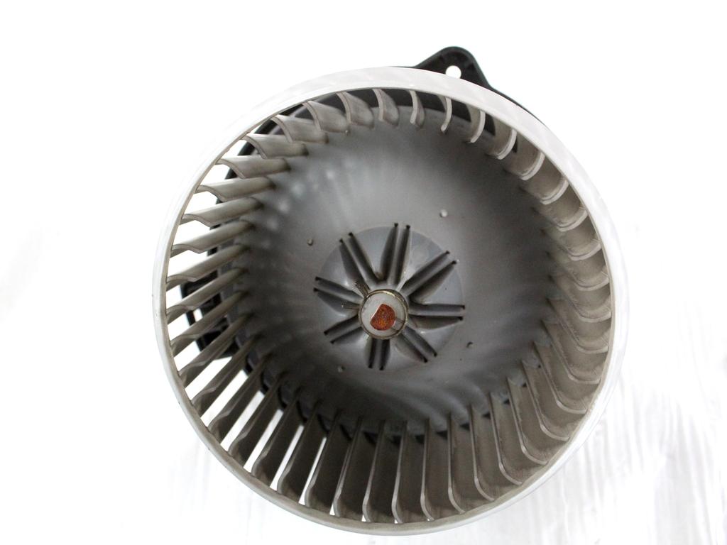 8710342040 MOTORINO VENTOLA VENTILAZIONE ABITACOLO TOYOTA RAV4 2.0 D 4X4 85KW 5M 5P (2003) RICAMBIO USATO 