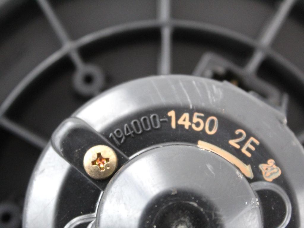 8710342040 MOTORINO VENTOLA VENTILAZIONE ABITACOLO TOYOTA RAV4 2.0 D 4X4 85KW 5M 5P (2003) RICAMBIO USATO 