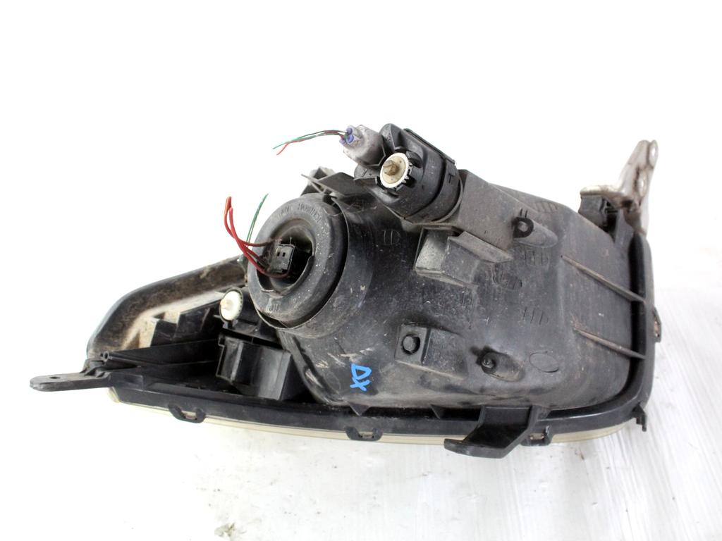 8113042180 FARO FANALE ANTERIORE DESTRO TOYOTA RAV4 2.0 D 4X4 85KW 5M 5P (2003) RICAMBIO USATO 