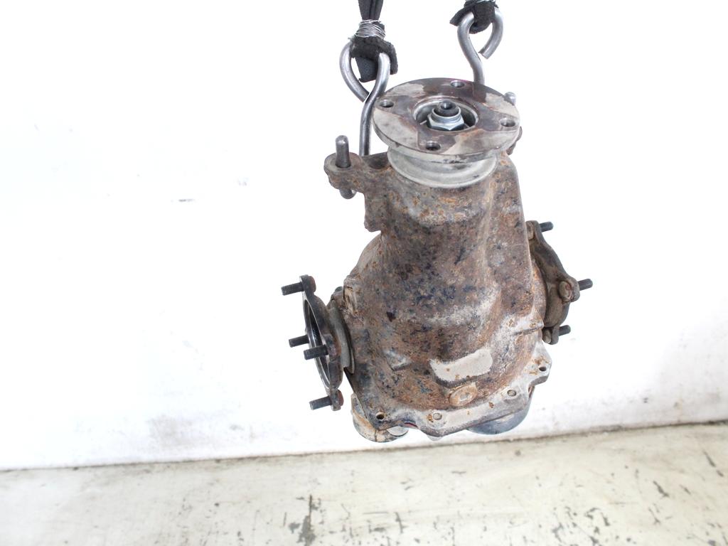 4111042011 DIFFERENZIALE POSTERIORE TOYOTA RAV4 2.0 D 4X4 85KW 5M 5P (2003) RICAMBIO USATO 