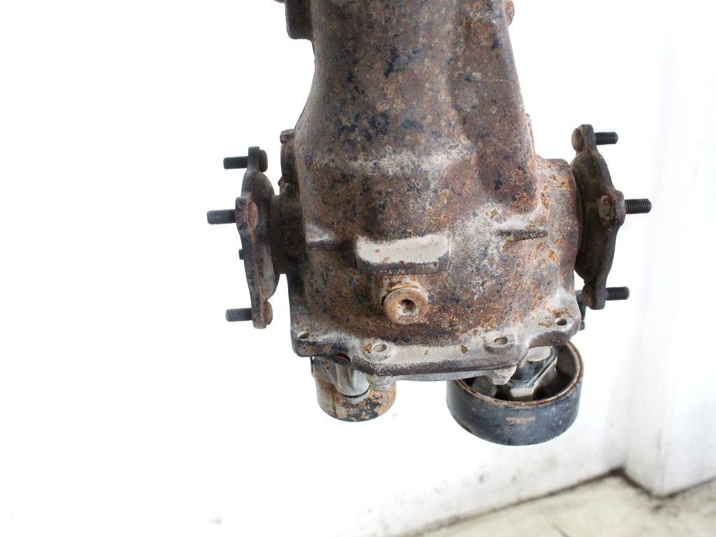 4111042011 DIFFERENZIALE POSTERIORE TOYOTA RAV4 2.0 D 4X4 85KW 5M 5P (2003) RICAMBIO USATO 