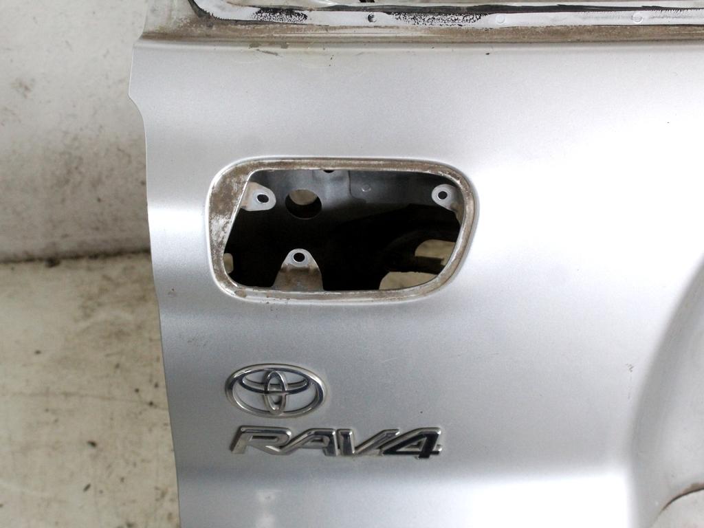 6700542261 PORTELLONE COFANO POSTERIORE BAULE TOYOTA RAV4 2.0 D 4X4 85KW 5M 5P (2003) RICAMBIO USATO