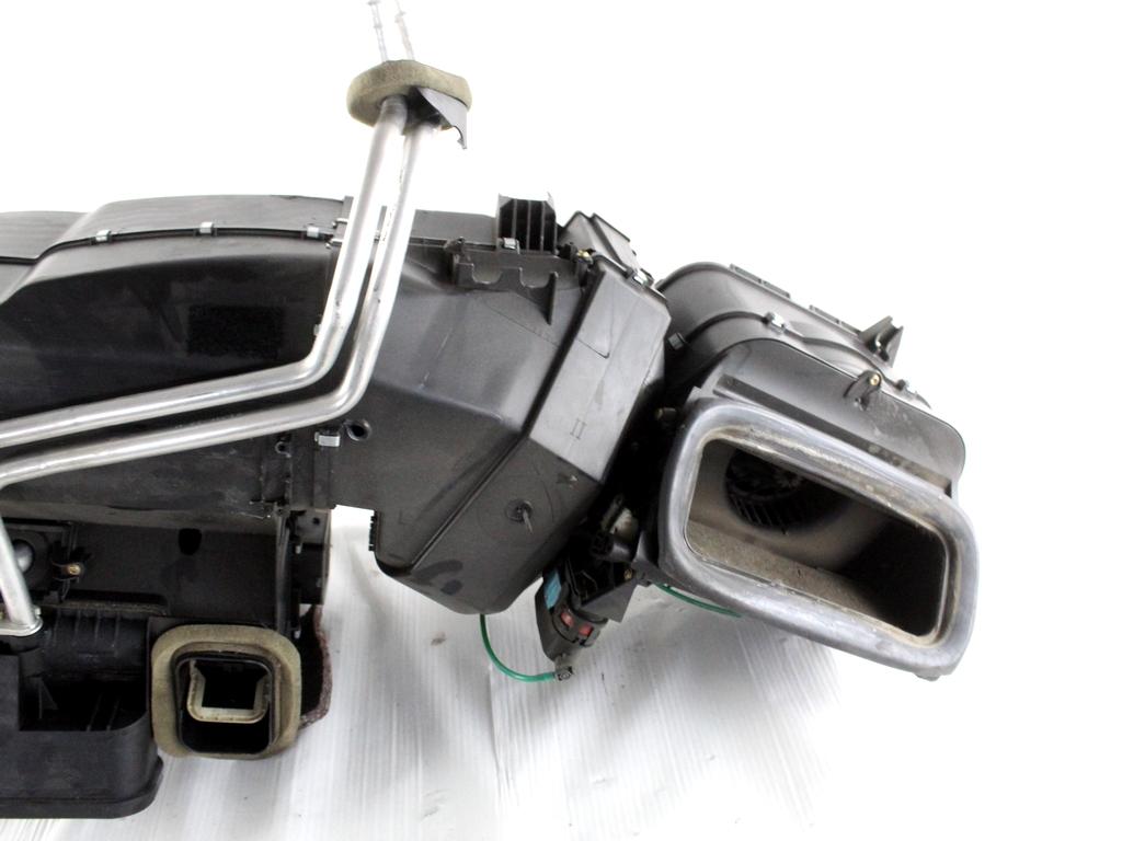 2028302762 SCATOLA RISCALDAMENTO CLIMATIZZATORE MERCEDES CLASSE CLK 200 A208 2.0 B 120KW 6M 2P (2001) RICAMBIO USATO 