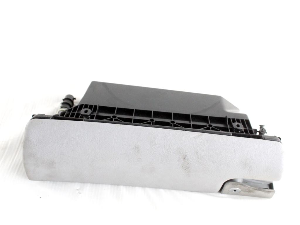 A2086800291 CASSETTO PORTAOGGETTI CRUSCOTTO LATO DESTRO MERCEDES CLASSE CLK 200 A208 2.0 B 120KW 6M 2P (2001) RICAMBIO USATO 