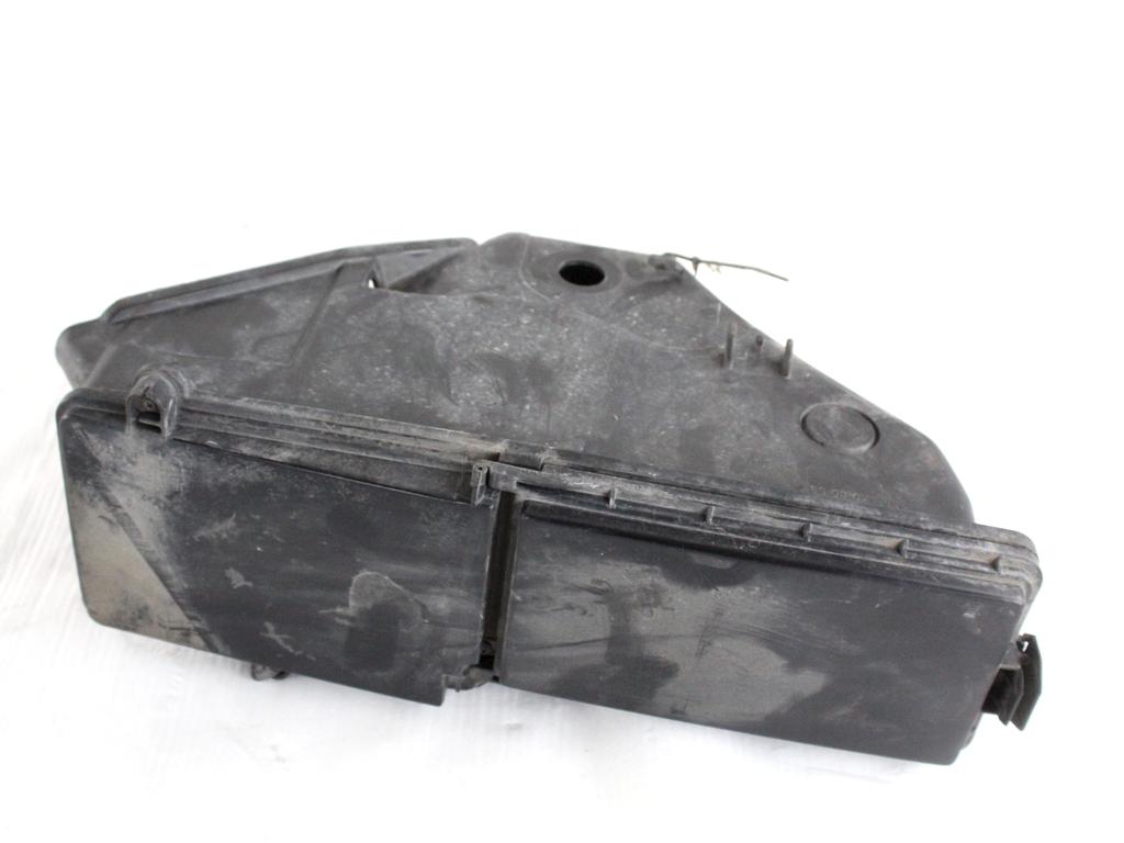 2085400050 CENTRALINA FUSIBILIERA SCATOLA FUSIBILI RELÈ MERCEDES CLASSE CLK 200 A208 2.0 B 120KW 6M 2P (2001) RICAMBIO USATO 