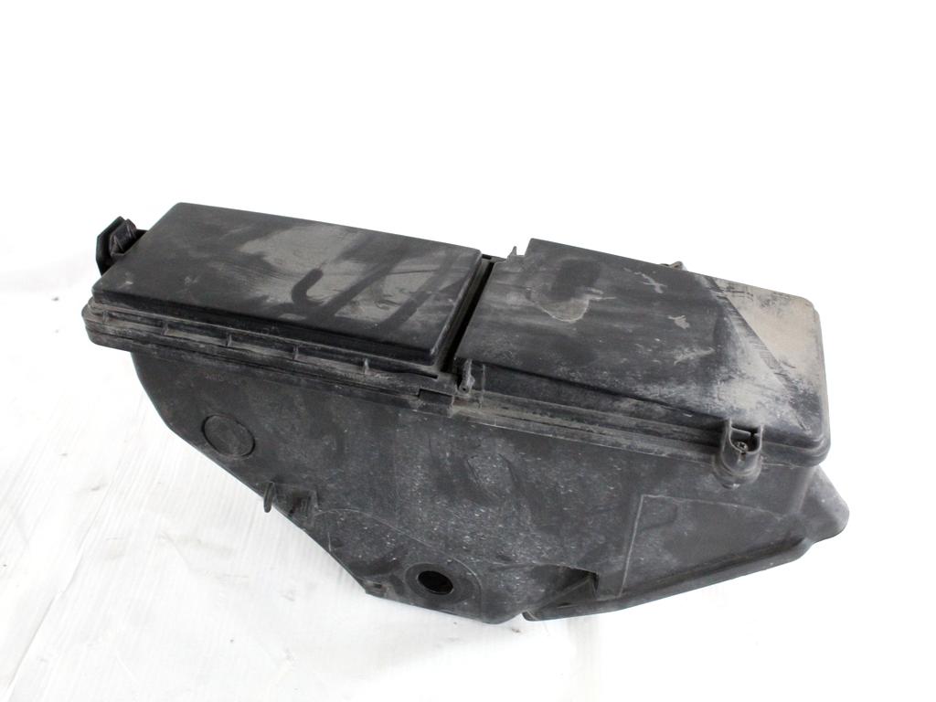 2085400050 CENTRALINA FUSIBILIERA SCATOLA FUSIBILI RELÈ MERCEDES CLASSE CLK 200 A208 2.0 B 120KW 6M 2P (2001) RICAMBIO USATO 