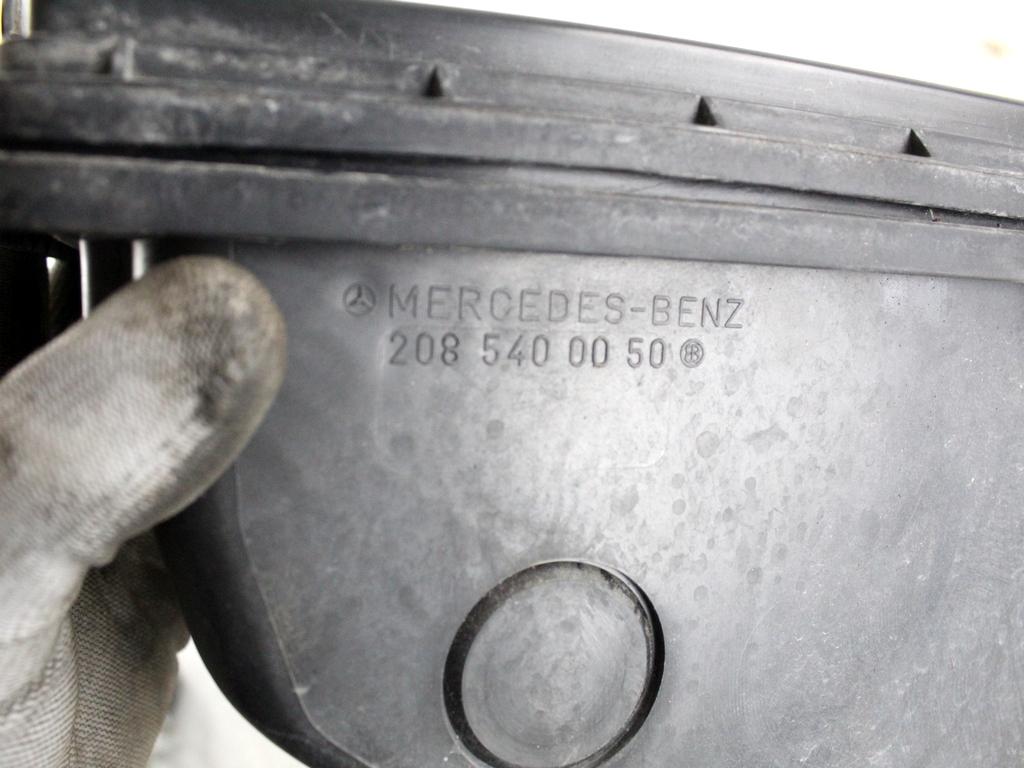 2085400050 CENTRALINA FUSIBILIERA SCATOLA FUSIBILI RELÈ MERCEDES CLASSE CLK 200 A208 2.0 B 120KW 6M 2P (2001) RICAMBIO USATO 