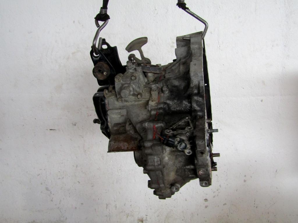 3030042140 CAMBIO MECCANICO TOYOTA RAV4 2.0 D 4X4 85KW 5M 5P (2003) RICAMBIO USATO