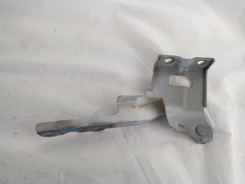 791202Y000 CERNIERA COFANO ANTERIORE DESTRA HYUNDAI IX35 1.7 D 85KW 6M 5P (2012) RICAMBIO USATO