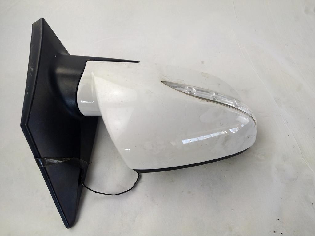 876202Y000 SPECCHIETTO RETROVISORE ESTERNO DESTRO CONNETTORE 8 PIN HYUNDAI IX35 1.7 D 85KW 6M 5P (2012) RICAMBIO USATO