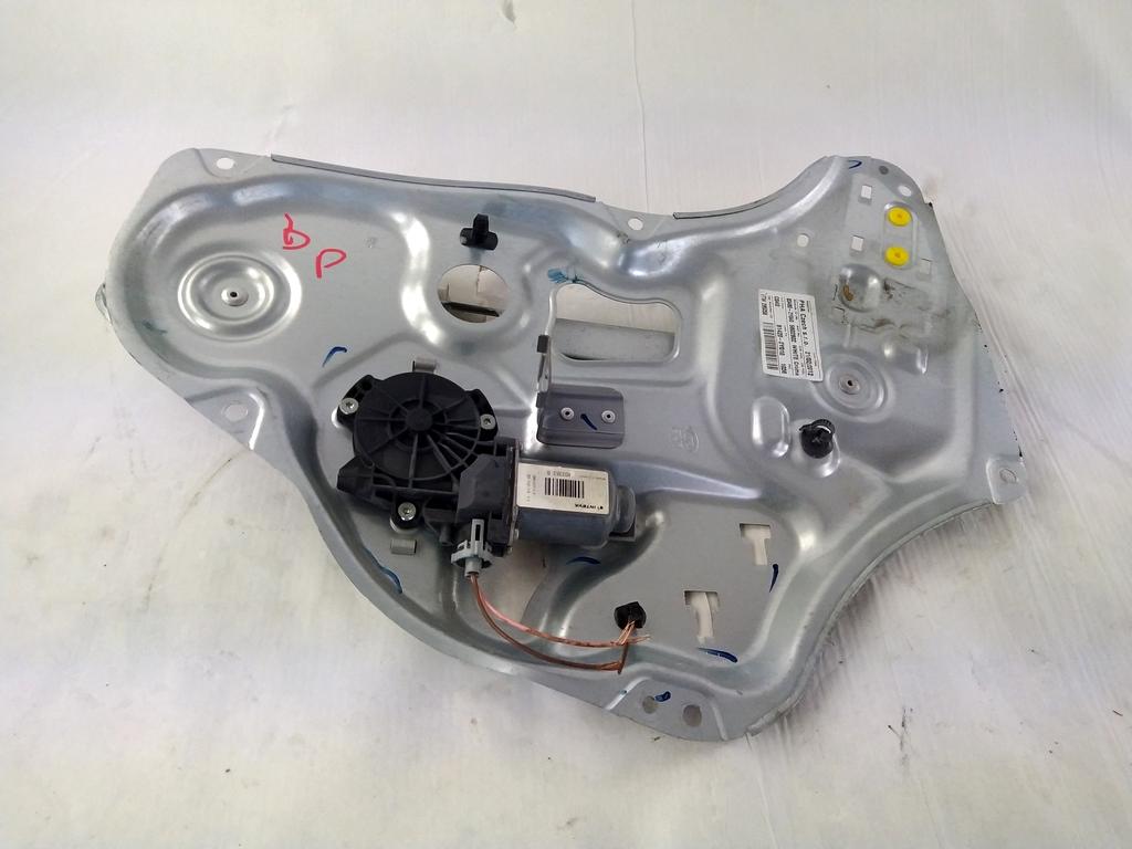 834022Y000 MOTORINO MECCANISMO ALZA-VETRO ALZA-CRISTALLO PORTA POSTERIORE DESTRA HYUNDAI IX35 1.7 D 85KW 6M 5P (2012) RICAMBIO USATO