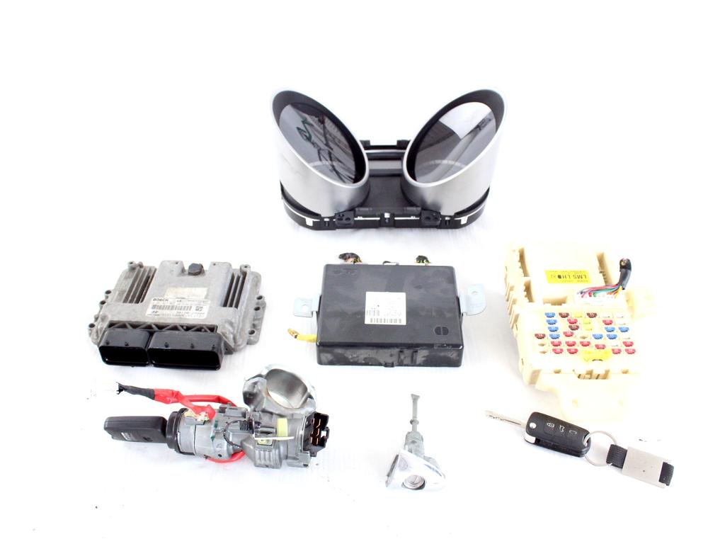 39120-2A000 KIT ACCENSIONE AVVIAMENTO HYUNDAI IX35 1.7 D 85KW 6M 5P (2012) RICAMBIO USATO CENTRALINA MOTORE CON RIVESTIMENTO DIFETTATO, QUADRO STRUMENTI, BLOCCHETTI ACCENSIONE APERTURA CON DOPPIA CHIAVE 95400-2Y002 91950-2S521 94003-2Y290