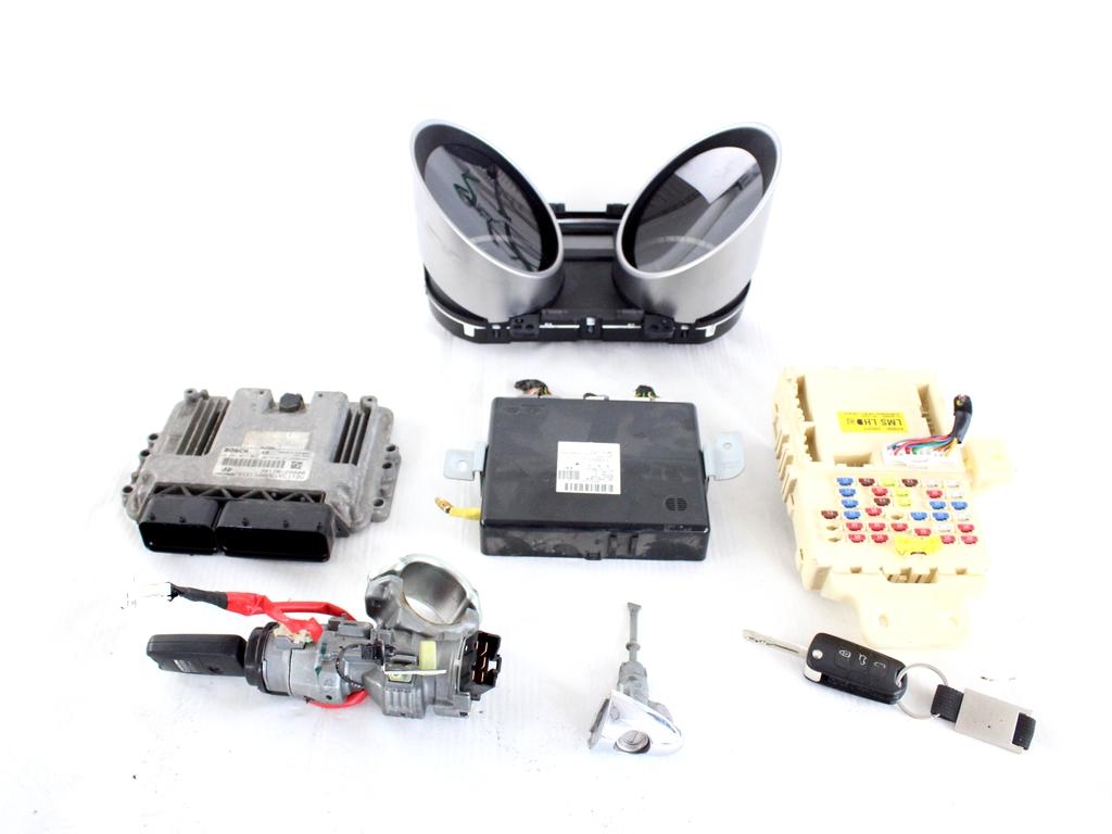 39120-2A000 KIT ACCENSIONE AVVIAMENTO HYUNDAI IX35 1.7 D 85KW 6M 5P (2012) RICAMBIO USATO CENTRALINA MOTORE CON RIVESTIMENTO DIFETTATO, QUADRO STRUMENTI, BLOCCHETTI ACCENSIONE APERTURA CON DOPPIA CHIAVE 95400-2Y002 91950-2S521 94003-2Y290