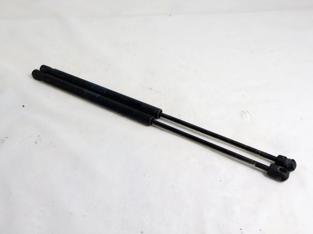 51247148902 COPPIA PISTONCINI ASTE AMMORTIZZANTI PORTELLONE COFANO POSTERIORE BAULE MINI COOPER D R56 1.6 D 80KW 6M 3P (2009) RICAMBIO USATO 