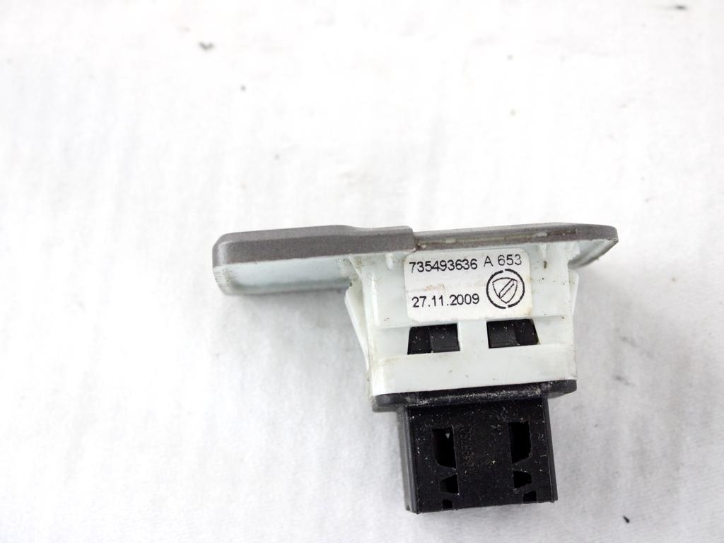 735493636 PORTA USB FIAT 500 1.3 D 55KW 5M 3P (2010) RICAMBIO USATO 