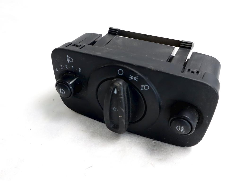 8A6T-13A024-BB GRUPPO DI COMANDO REGOLAZIONE ALTEZZA FARI FORD FIESTA 1.2 B 44KW 5M 5P (2011) RICAMBIO USATO