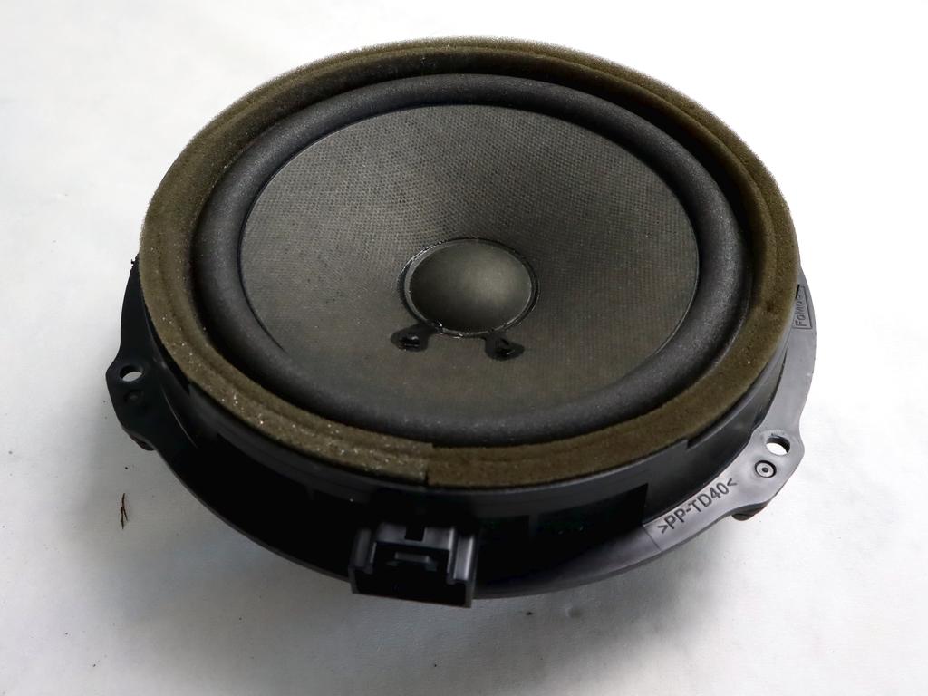 AA6T-18808-AA CASSA ALTOPARLANTE PORTA ANTERIORE FORD FIESTA 1.2 B 44KW 5M 5P (2011) RICAMBIO USATO