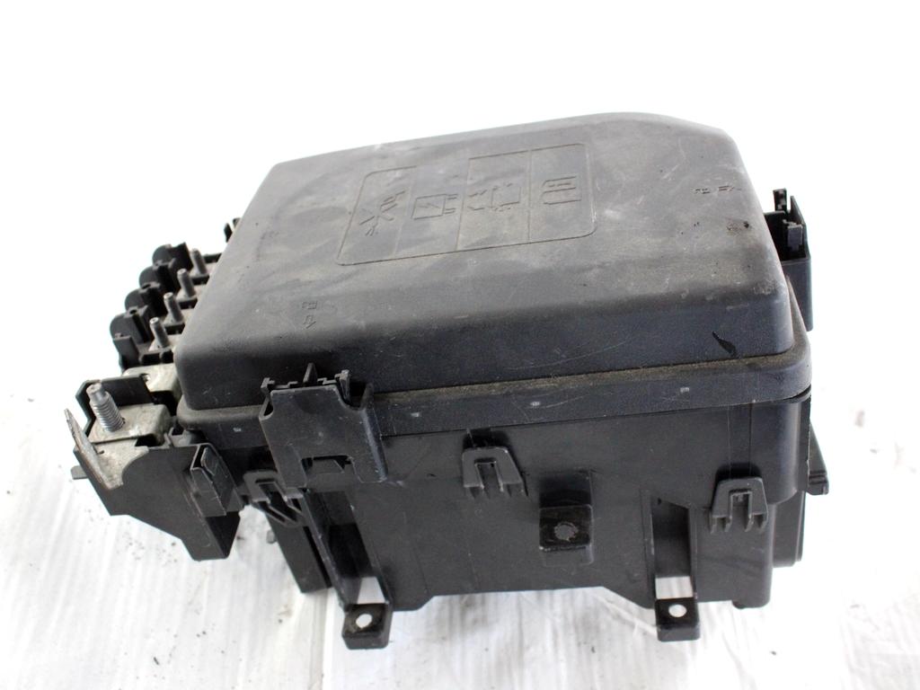 39040853 CENTRALINA FUSIBILIERA SCATOLA FUSIBILI RELÈ OPEL ASTRA K 1.6 D 100KW 6M 5P (2017) RICAMBIO USATO 