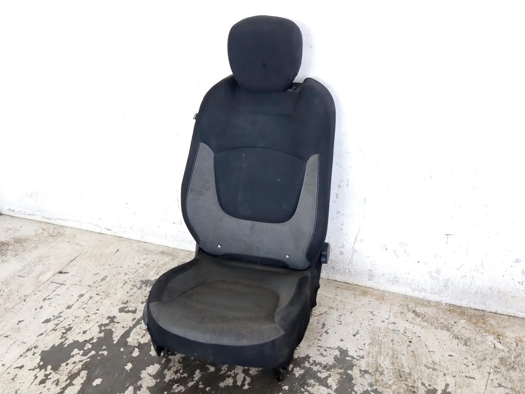 876014572R SEDILE ANTERIORE DESTRO PASSEGGERO RENAULT CAPTUR 1.5 D 66 KW 5P (2013) RICAMBIO USATO 