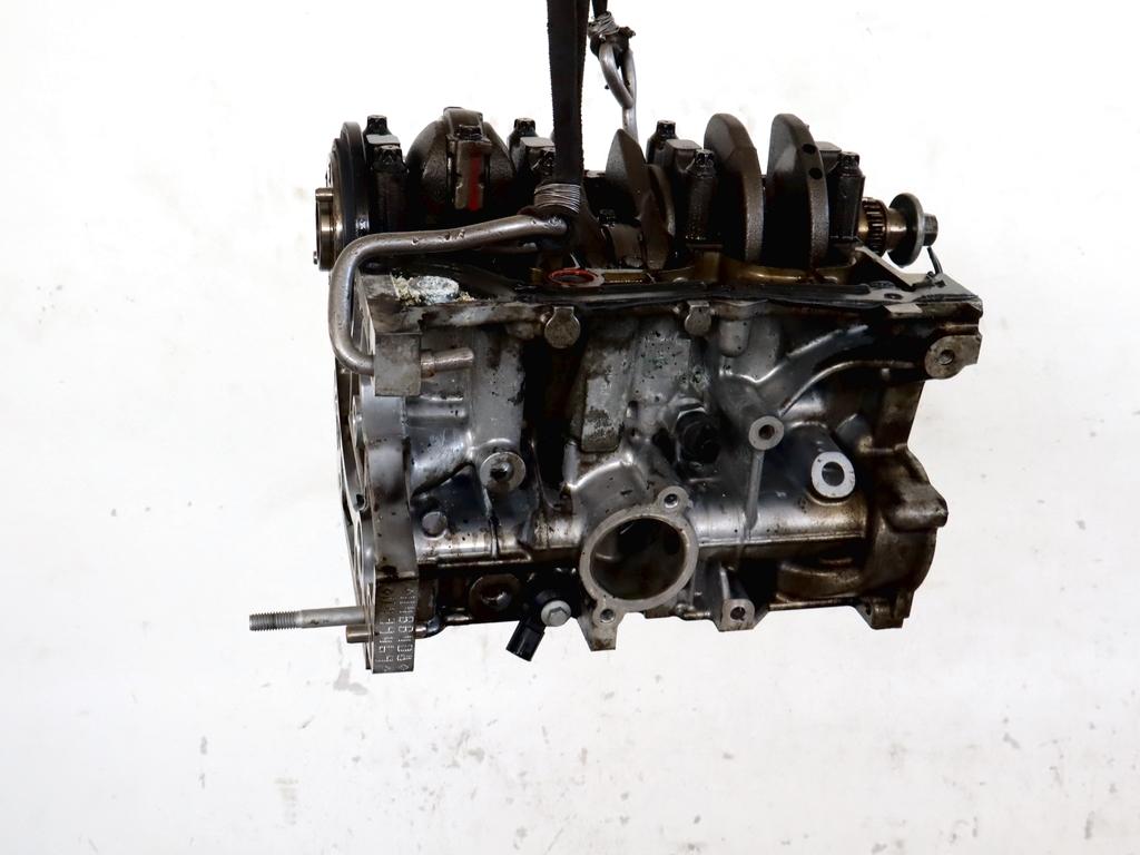 110116559R CILINDRI MONOBLOCCO CON ALBERO MOTORE E PISTONI RENAULT CLIO 0.9 B 56KW 5M 5P (2019) RICAMBIO USATO 