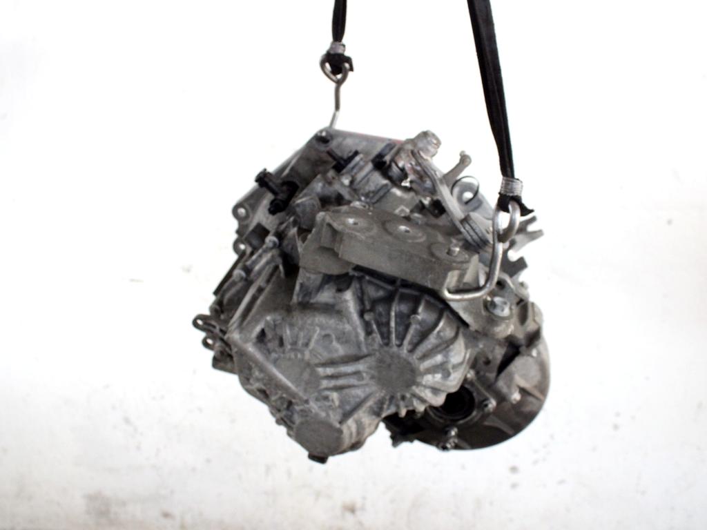 55487581 CAMBIO MECCANICO OPEL ASTRA K 1.6 D 100KW 6M 5P (2017) RICAMBIO USATO 13364129 55598081 55192374 55590820