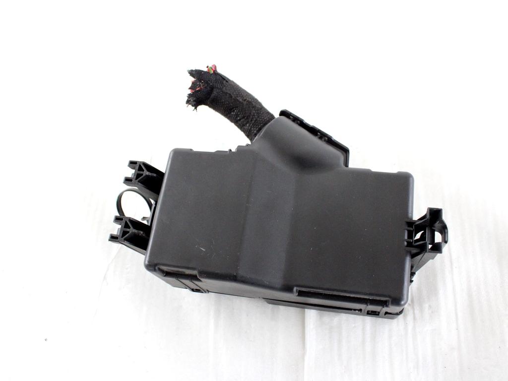 15533697 CENTRALINA FUSIBILIERA SCATOLA FUSIBILI RELÈ OPEL ASTRA K 1.6 D 100KW 6M 5P (2017) RICAMBIO USATO
