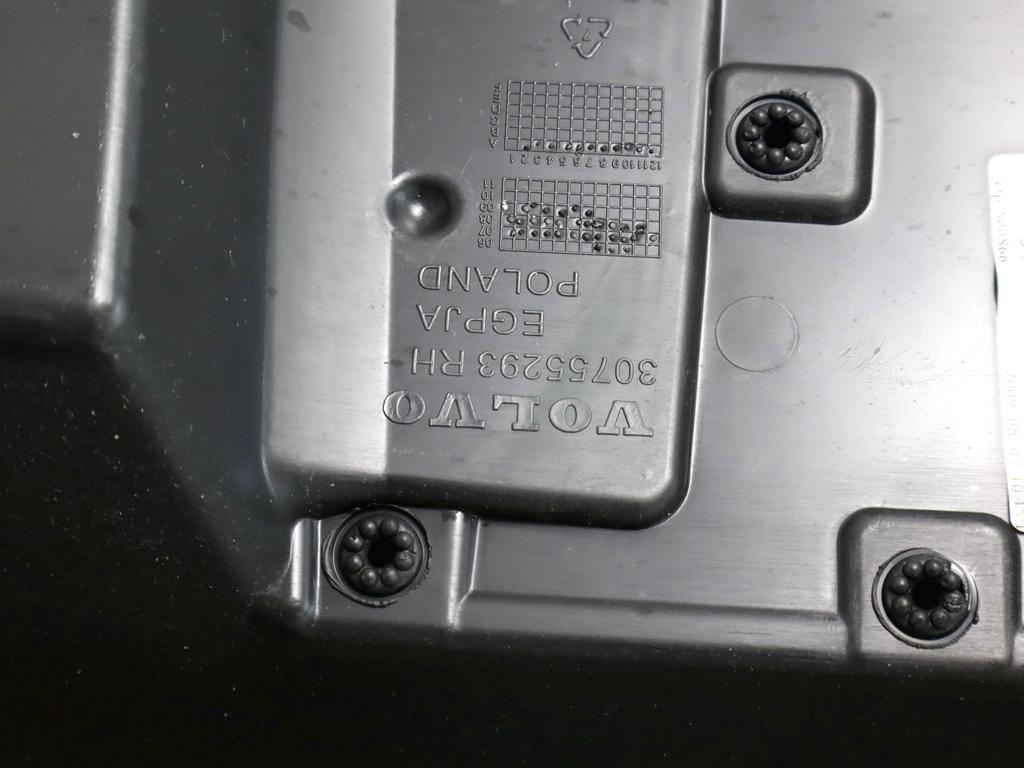 30755293 PANNELLO INTERNO PORTA ANTERIORE DESTRA CON RIVESTIMENTO IN PELLE E TESSUTO VOLVO V50 SW 2.0 D 100KW 6M 5P (2009) RICAMBIO USATO 