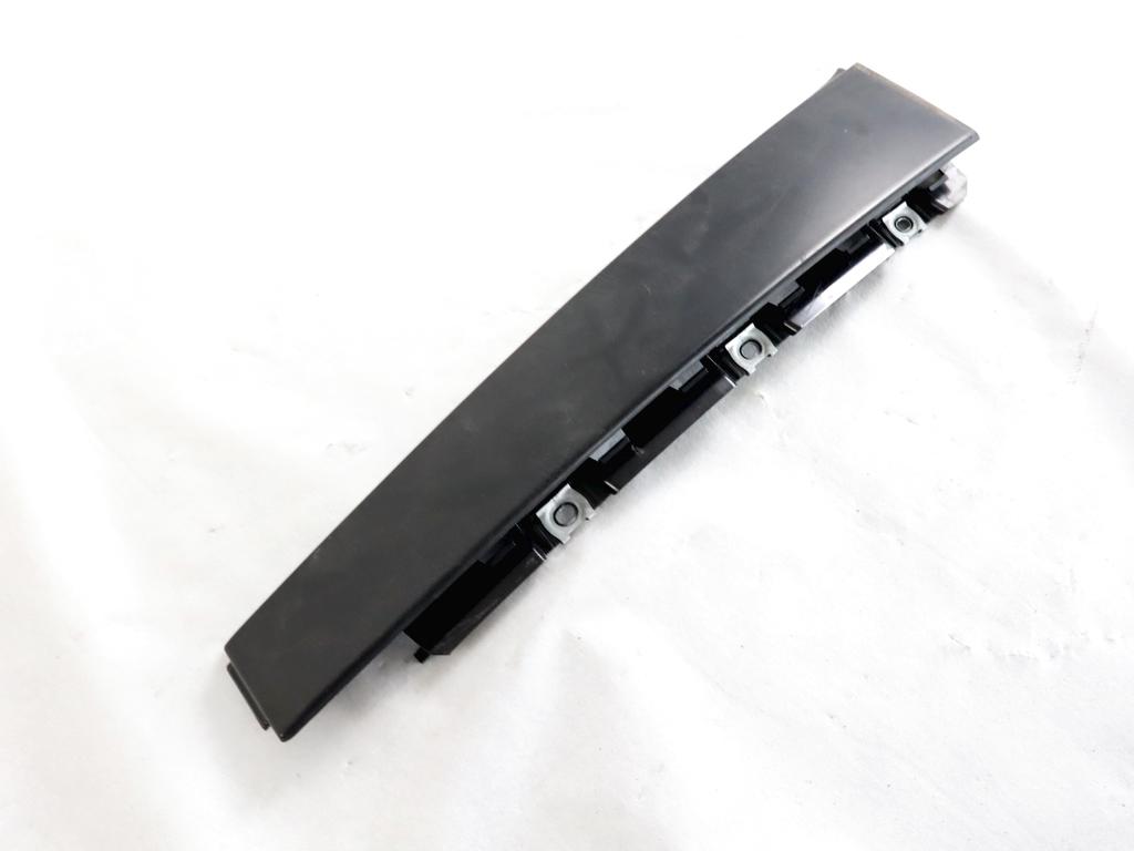 9674340577 MODANATURA ESTERNA MONTANTE ANTERIORE PORTA POSTERIORE DESTRA PEUGEOT 208 1.6 D 55KW 5M 5P (2017) RICAMBIO USATO