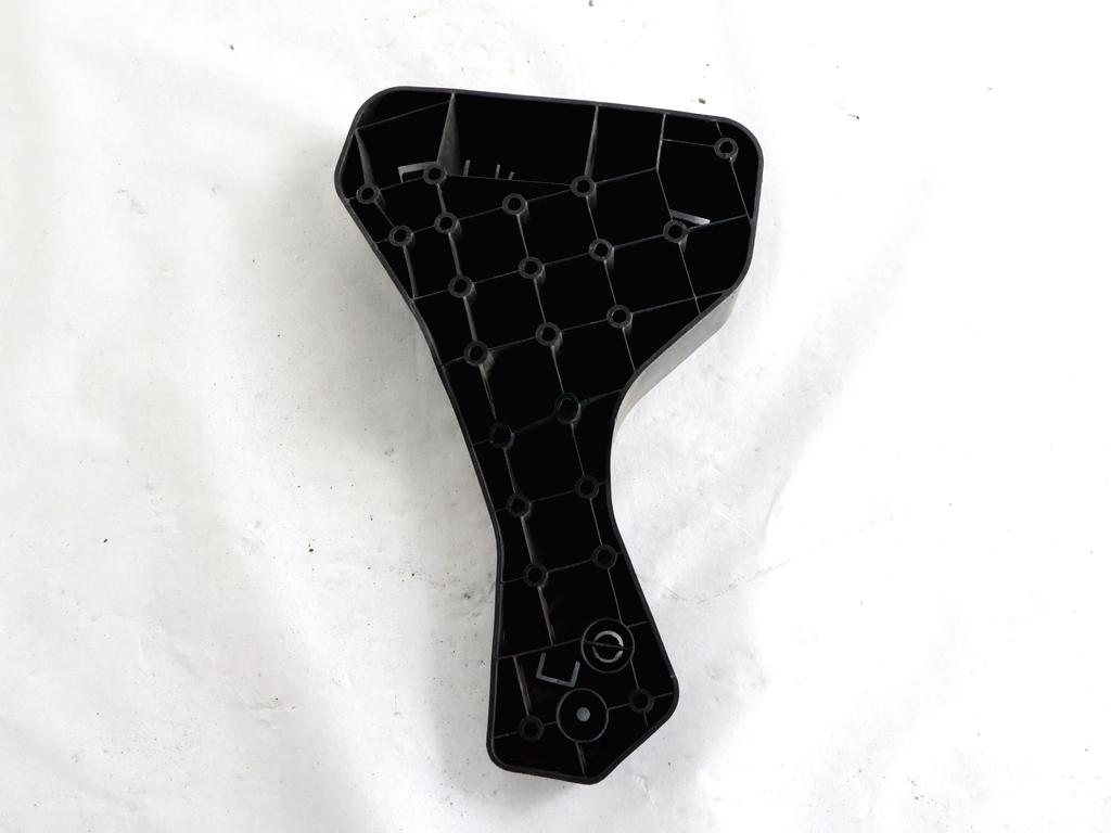 9675126880 STAFFA SUPPORTO INTERNA PORTA ANTERIORE DESTRA PEUGEOT 208 1.6 D 55KW 5M 5P (2017) RICAMBIO USATO