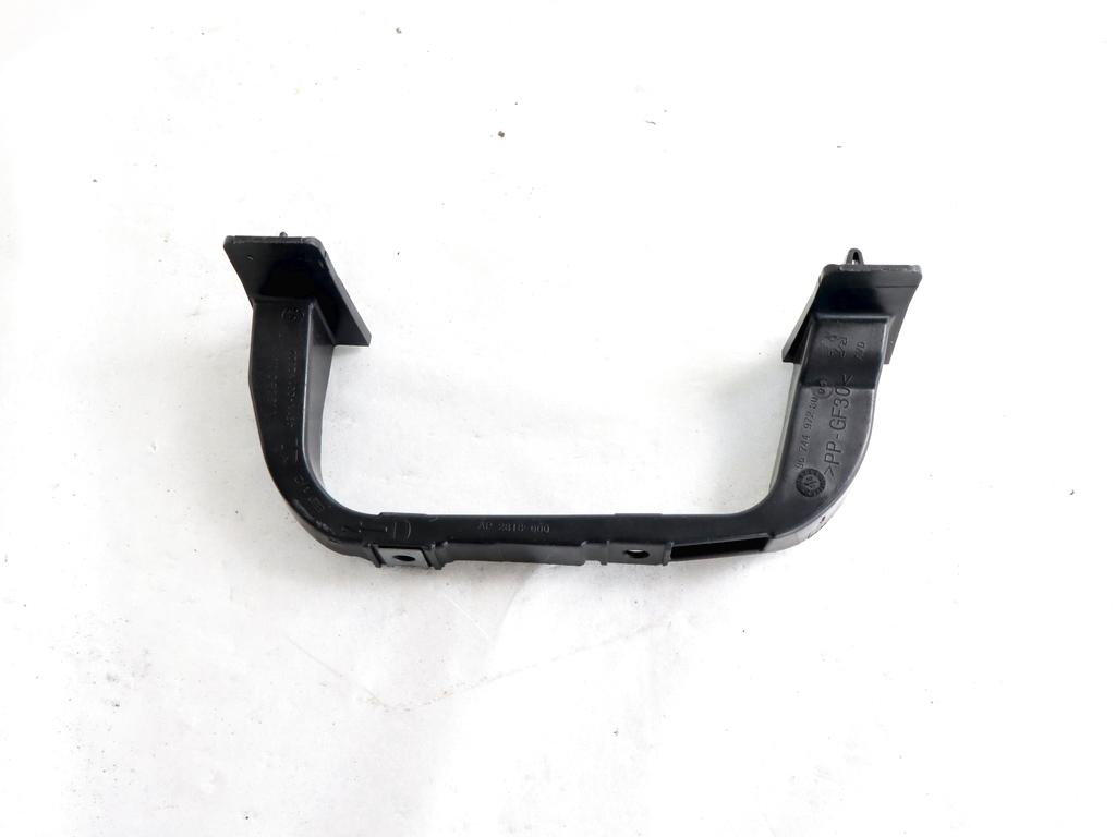 9674497280 STAFFA SUPPORTO INTERNA PANNELLO PORTA ANTERIORE DESTRA PEUGEOT 208 1.6 D 55KW 5M 5P (2017) RICAMBIO USATO