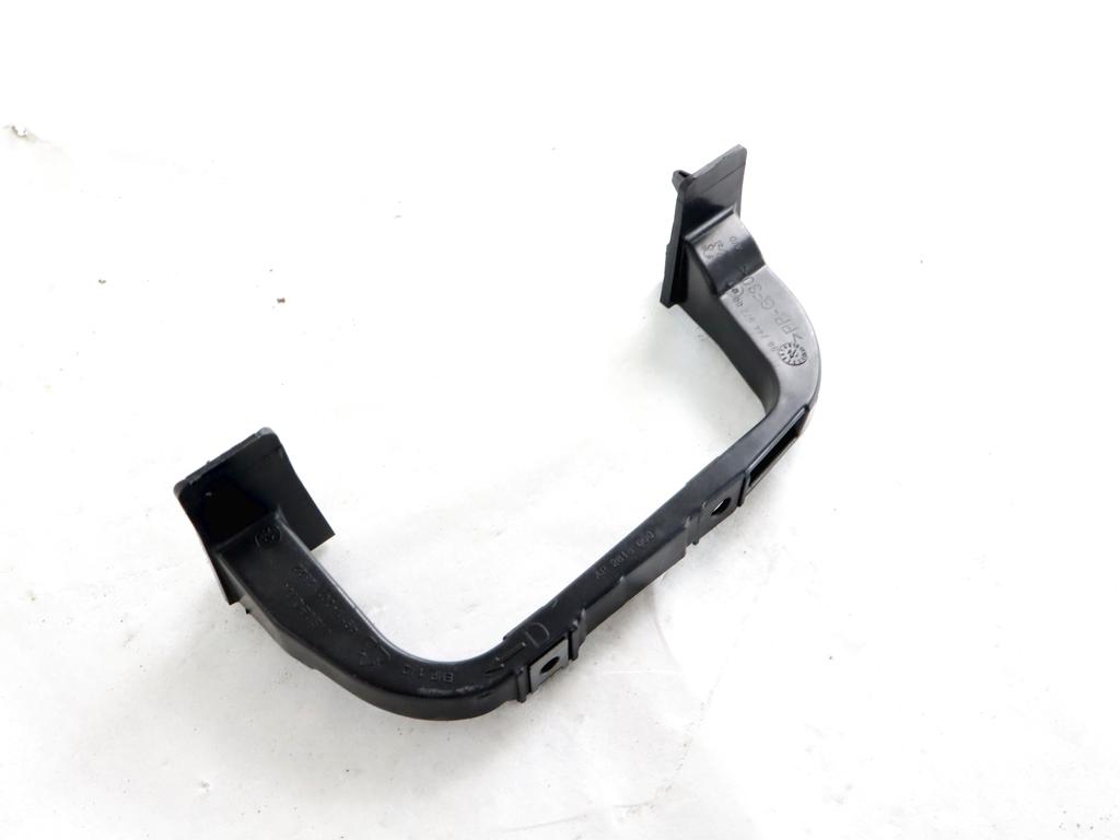 9674497280 STAFFA SUPPORTO INTERNA PANNELLO PORTA ANTERIORE DESTRA PEUGEOT 208 1.6 D 55KW 5M 5P (2017) RICAMBIO USATO