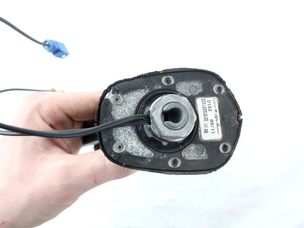 51809363 ANTENNA GPS SISTEMA DI NAVIGAZIONE SATELLITARE LANCIA DELTA 1.6 D 88KW 6M 5P (2011) RICAMBIO USATO 