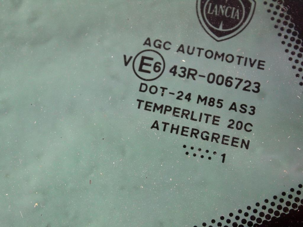 51897076 VETRO FISSO PARAFANGO POSTERIORE SINISTRO OSCURATO LANCIA DELTA 1.6 D 88KW 6M 5P (2011) RICAMBIO USATO