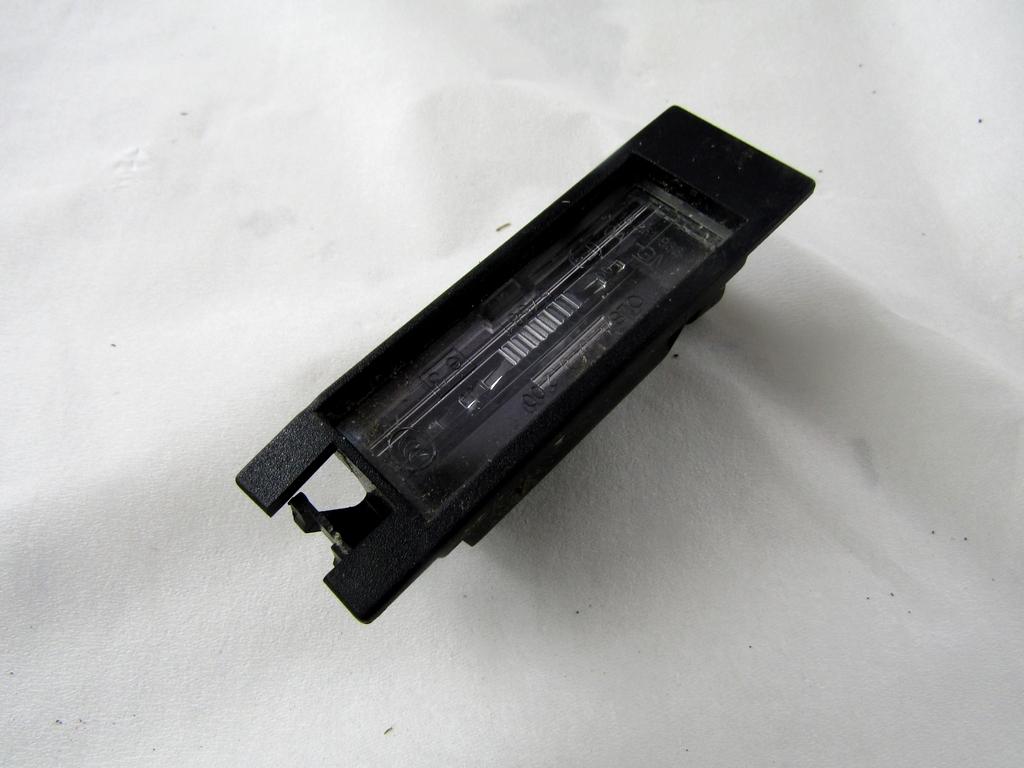 13251936 LUCE TARGA POSTERIORE OPEL ASTRA K 1.6 D 100KW AUT 5P (2019) RICAMBIO USATO