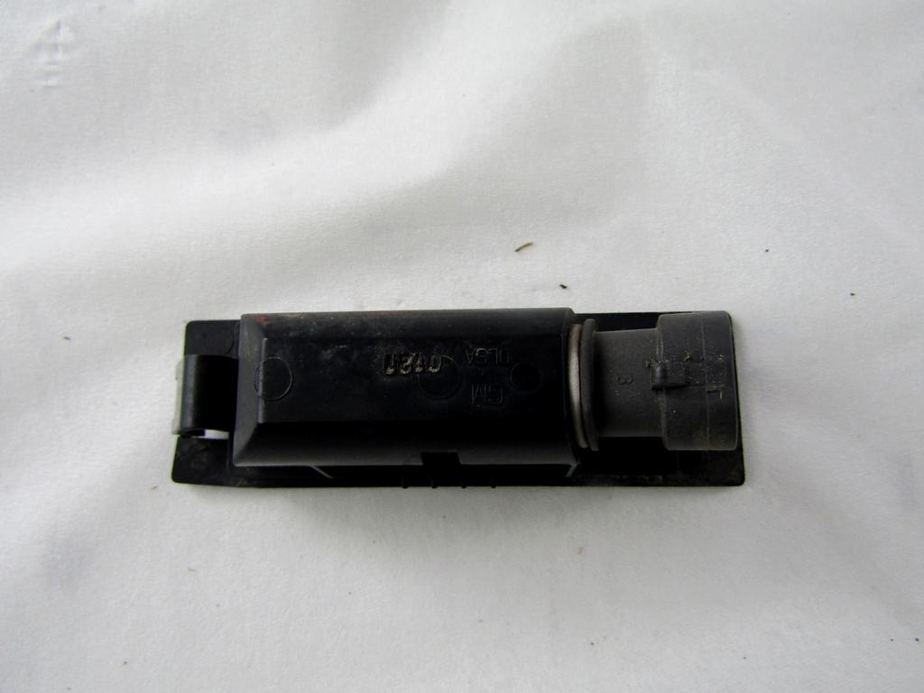 13251936 LUCE TARGA POSTERIORE OPEL ASTRA K 1.6 D 100KW AUT 5P (2019) RICAMBIO USATO