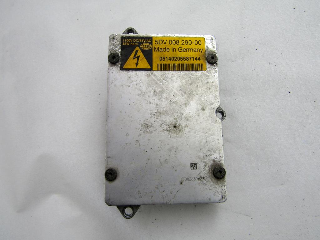 5DV008290-00 CENTRALINA FARO XENON MERCEDES CLASSE E 270 W211 2.7 D 130KW AUT 4P (2004) RICAMBIO USATO