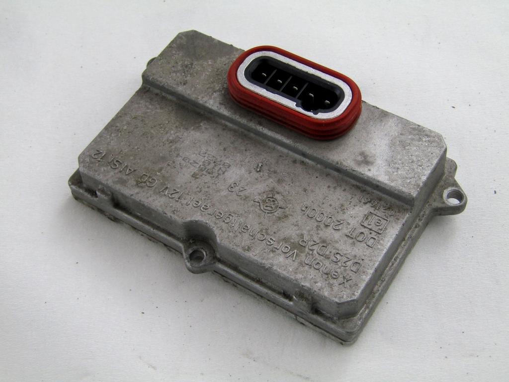 5DV008290-00 CENTRALINA FARO XENON MERCEDES CLASSE E 270 W211 2.7 D 130KW AUT 4P (2004) RICAMBIO USATO
