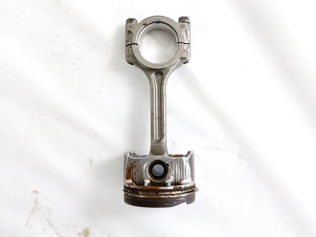 120A18015R PISTONE BIELLA MOTORE RENAULT CAPTUR 1.0 G 74KW 6M 5P (2021) RICAMBIO USATO 121003320R