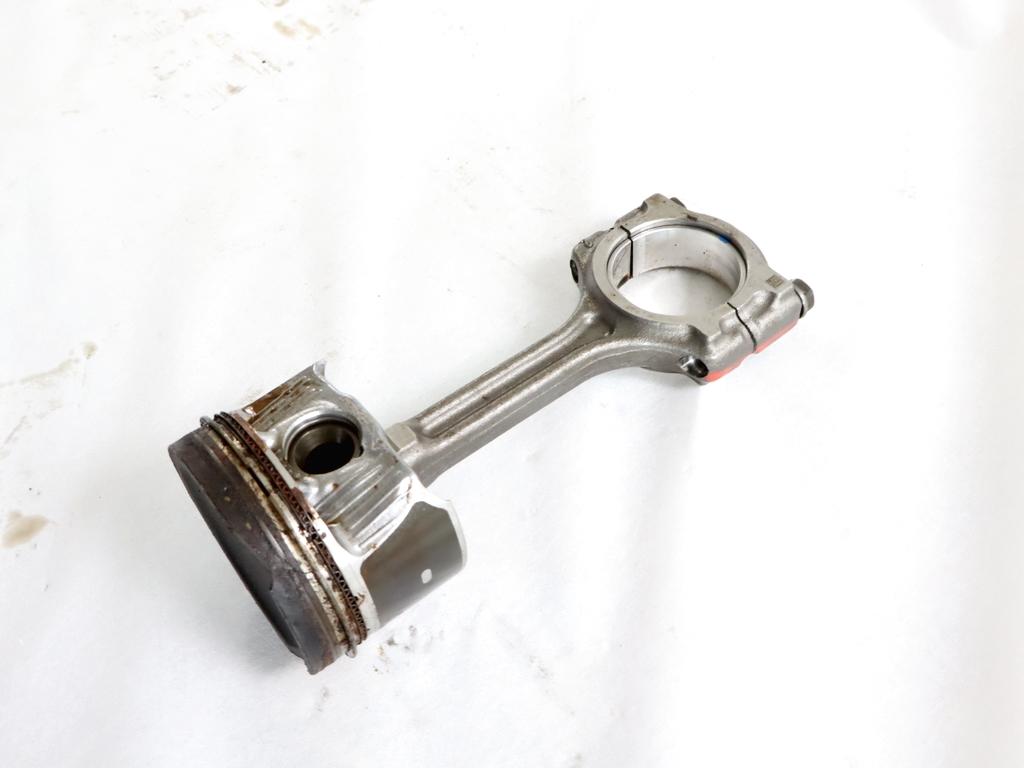 120A18015R PISTONE BIELLA MOTORE RENAULT CAPTUR 1.0 G 74KW 6M 5P (2021) RICAMBIO USATO 121003320R