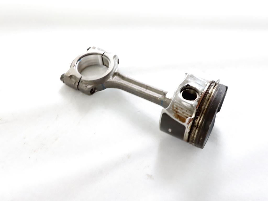 120A18015R PISTONE BIELLA MOTORE RENAULT CAPTUR 1.0 G 74KW 6M 5P (2021) RICAMBIO USATO 121003320R