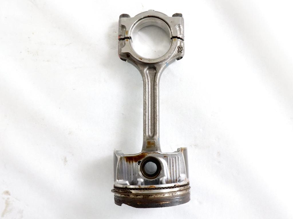 120A18015R PISTONE BIELLA MOTORE RENAULT CAPTUR 1.0 G 74KW 6M 5P (2021) RICAMBIO USATO 121003320R
