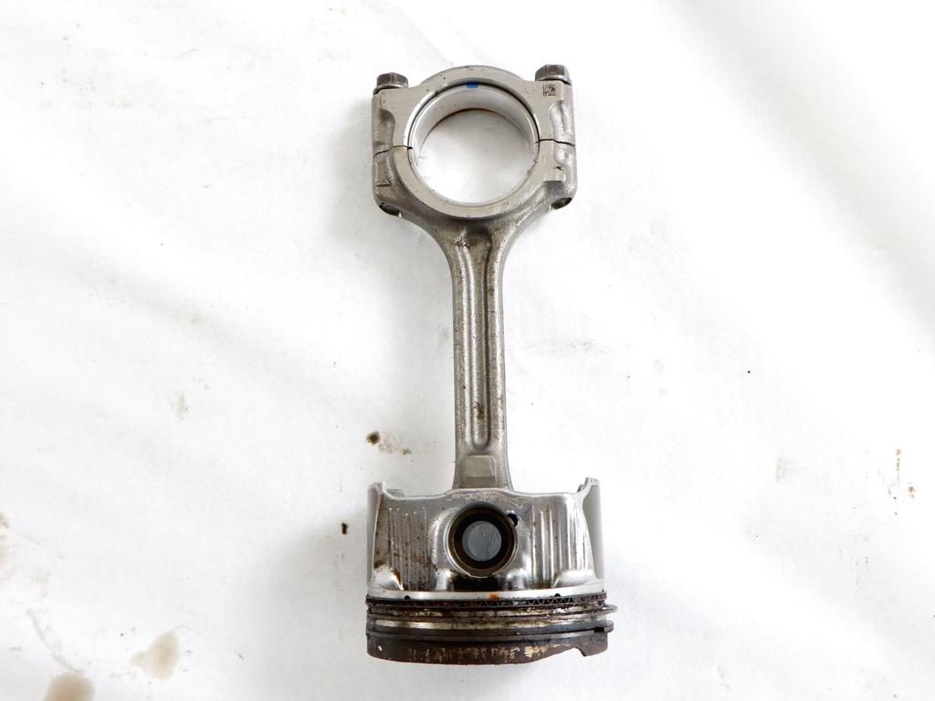 120A18015R PISTONE BIELLA MOTORE RENAULT CAPTUR 1.0 G 74KW 6M 5P (2021) RICAMBIO USATO 121003320R