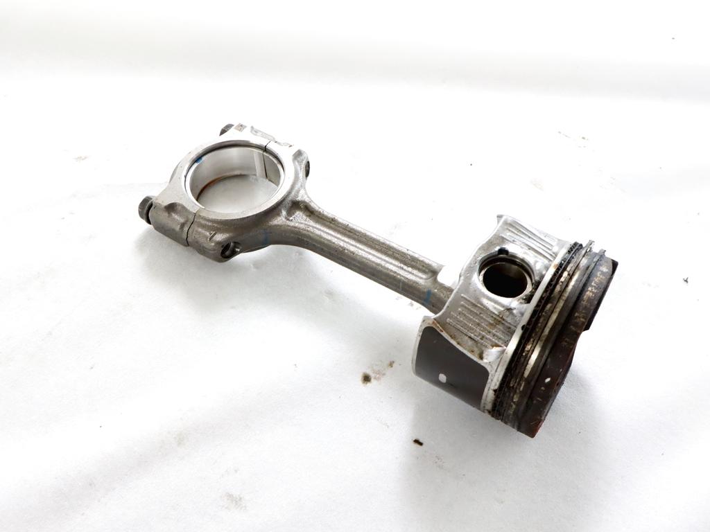 120A18015R PISTONE BIELLA MOTORE RENAULT CAPTUR 1.0 G 74KW 6M 5P (2021) RICAMBIO USATO 121003320R