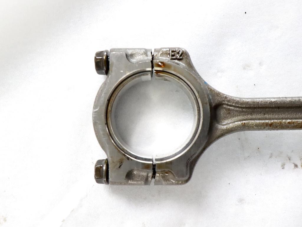 120A18015R PISTONE BIELLA MOTORE RENAULT CAPTUR 1.0 G 74KW 6M 5P (2021) RICAMBIO USATO 121003320R