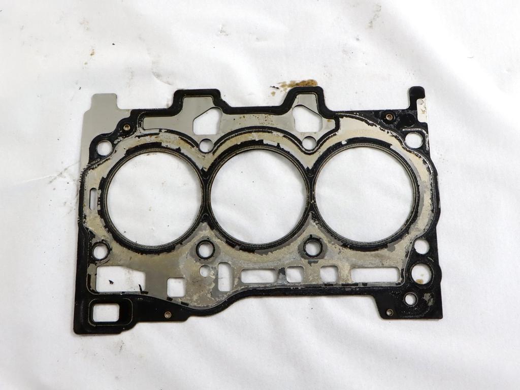05C103383A GUARNIZIONE TESTATA MOTORE VOLKSWAGEN T-ROC 1.0 B 81KW 6M 5P (2023) RICAMBIO USATO